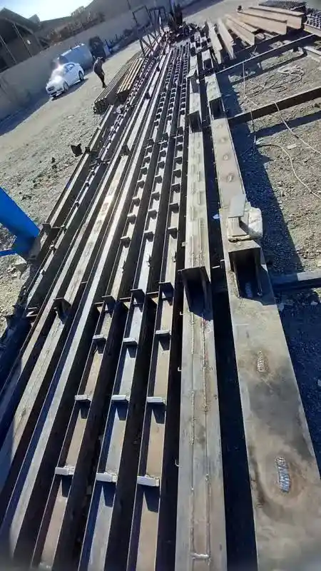 ساخت ستونهای فلزی پروژه خیابان امام رضا در مشهد