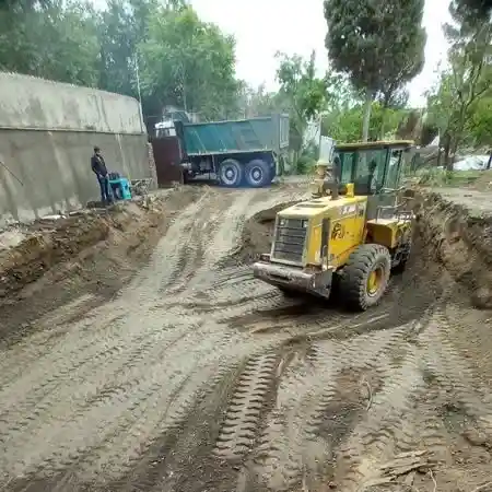 خاکبرداری پروژه چاهشک