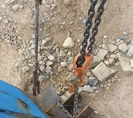 تیفور برای شاقول کردن اسکلت فلزی