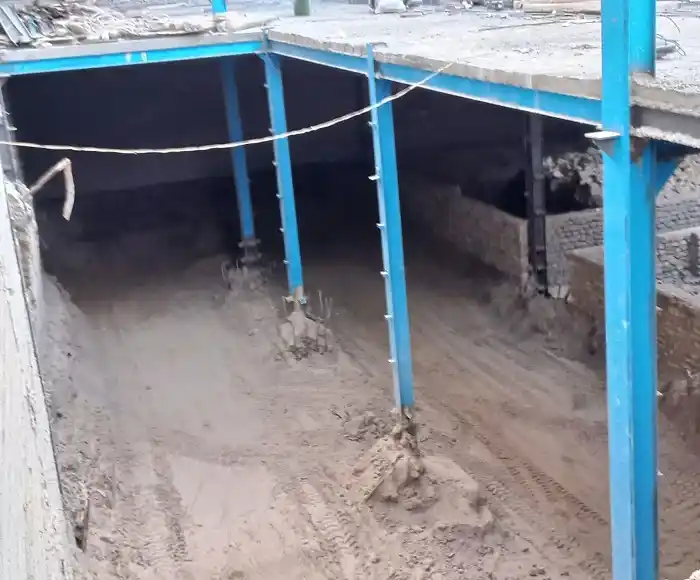 ادامه خاکبرداری تا تراز زیر فونداسیون